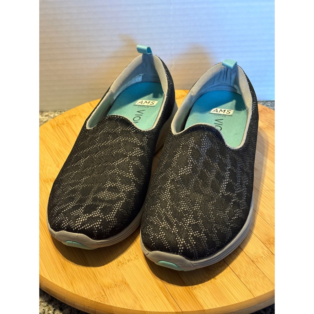 Vionic Womens Slip On Athletic Shoes Black Pattern Comfort‎ Size 9